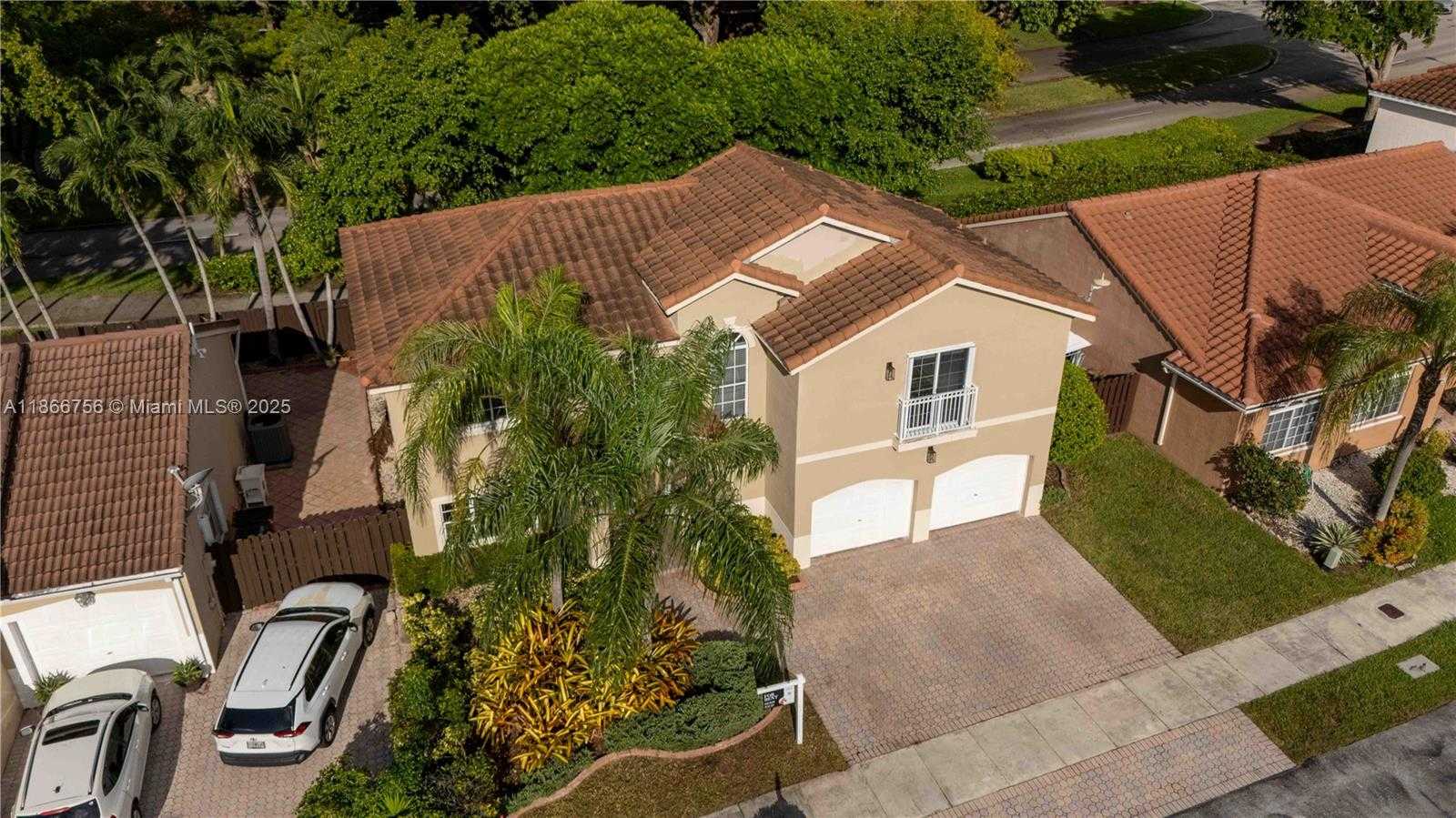 Small Image of 4670 SOUTH WEST 154TH PL, Miami Number 61