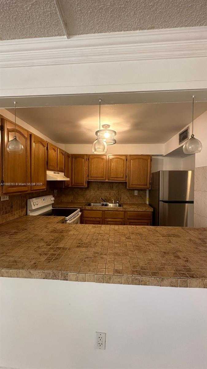 Small Image of 210 172ND ST #227, Sunny Isles Beach Number 10