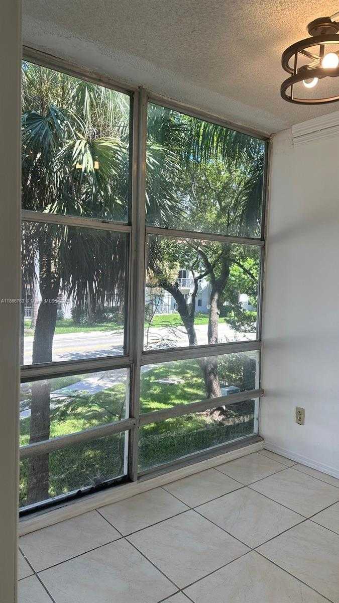 Small Image of 210 172ND ST #227, Sunny Isles Beach Number 2