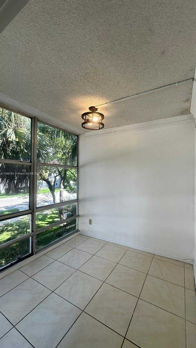 Small Image of 210 172ND ST #227, Sunny Isles Beach Number 5
