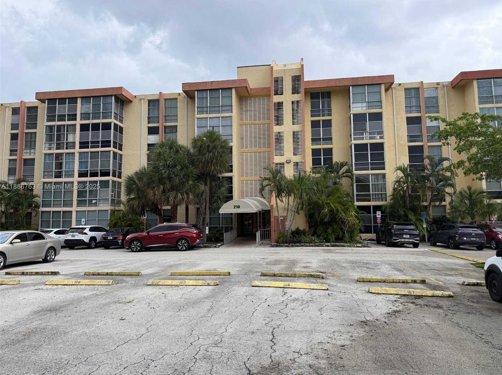 Small Image of 210 172ND ST #227, Sunny Isles Beach Number 52