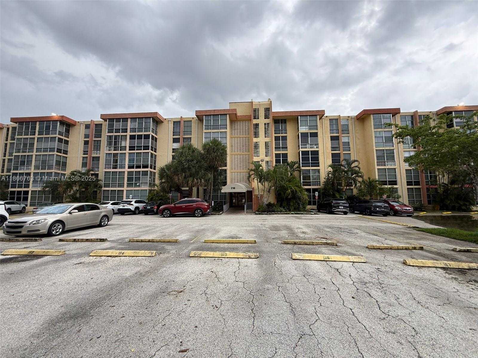 Small Image of 210 172ND ST #227, Sunny Isles Beach Number 53