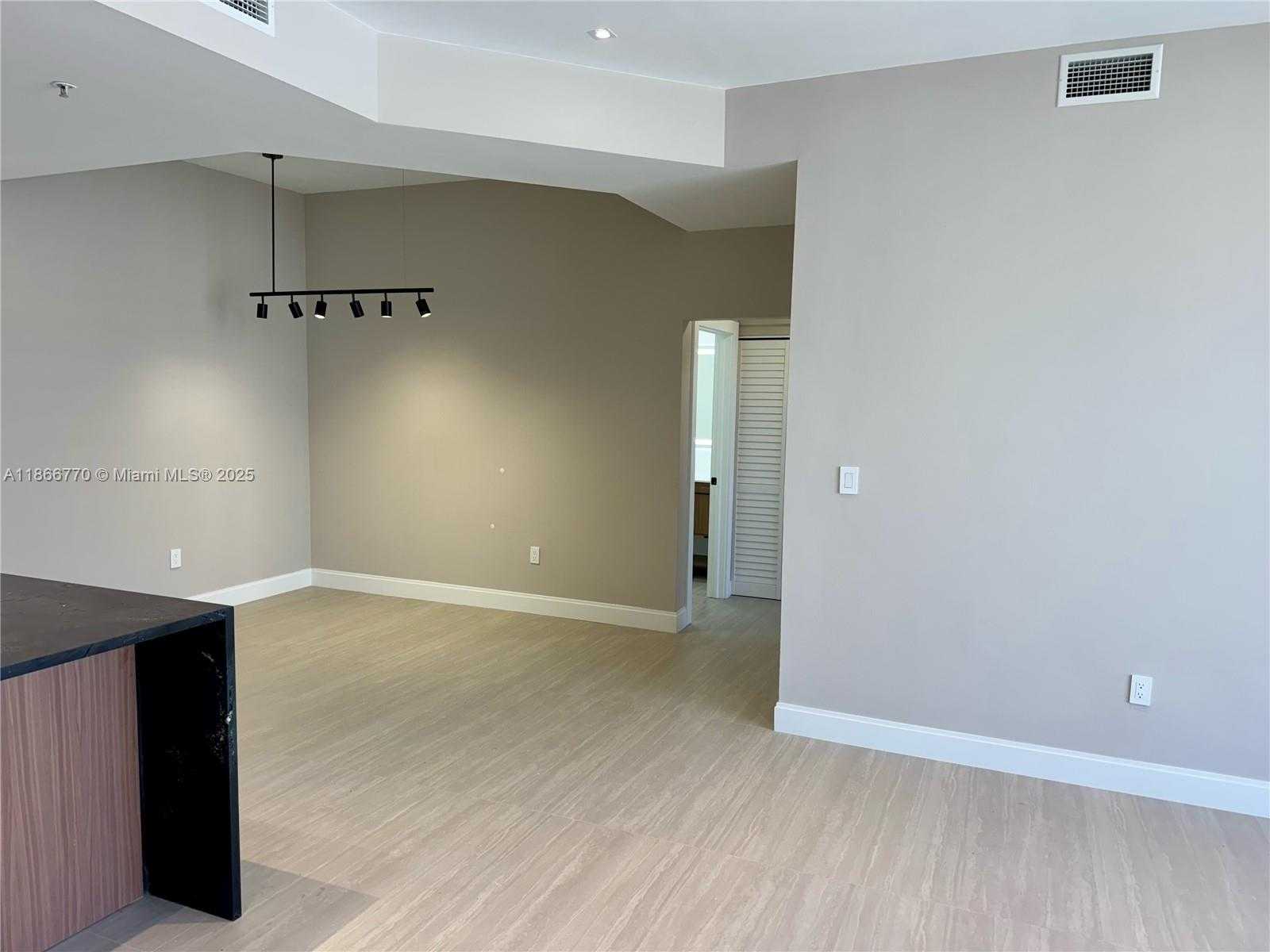 Small Image of 2775 NORTH EAST 187TH ST #PH23, Aventura Number 4