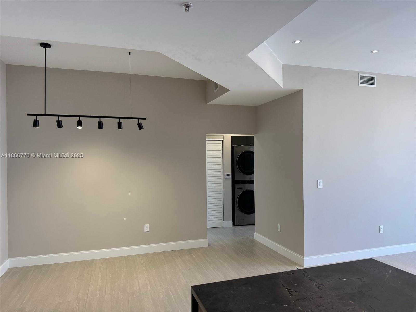 Small Image of 2775 NORTH EAST 187TH ST #PH23, Aventura Number 6