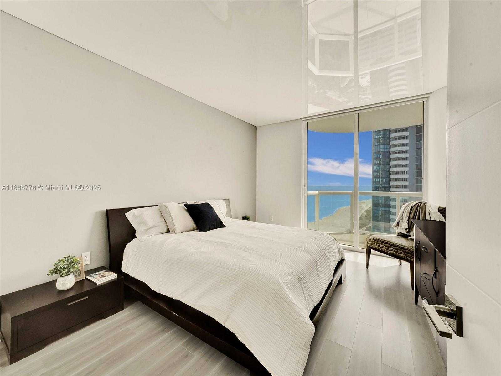 Small Image of 6365 COLLINS AVE #2407, Miami Beach Number 6