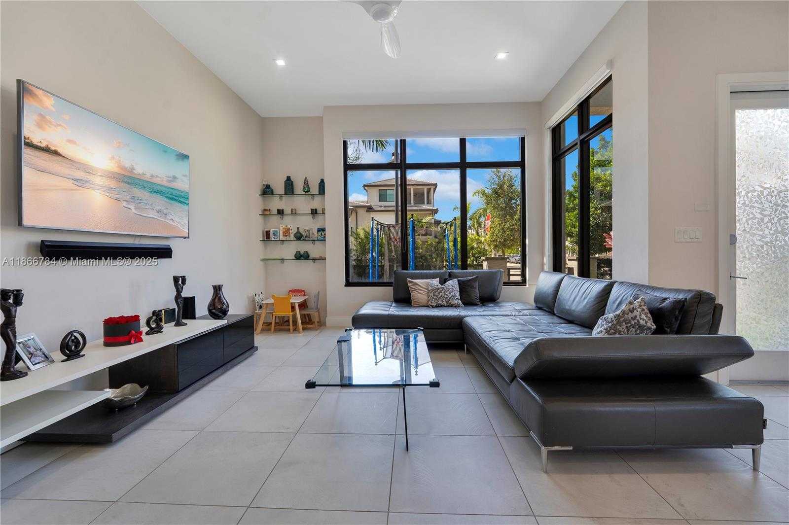 Small Image of 8279 NORTH WEST 43RD ST, Doral Number 11