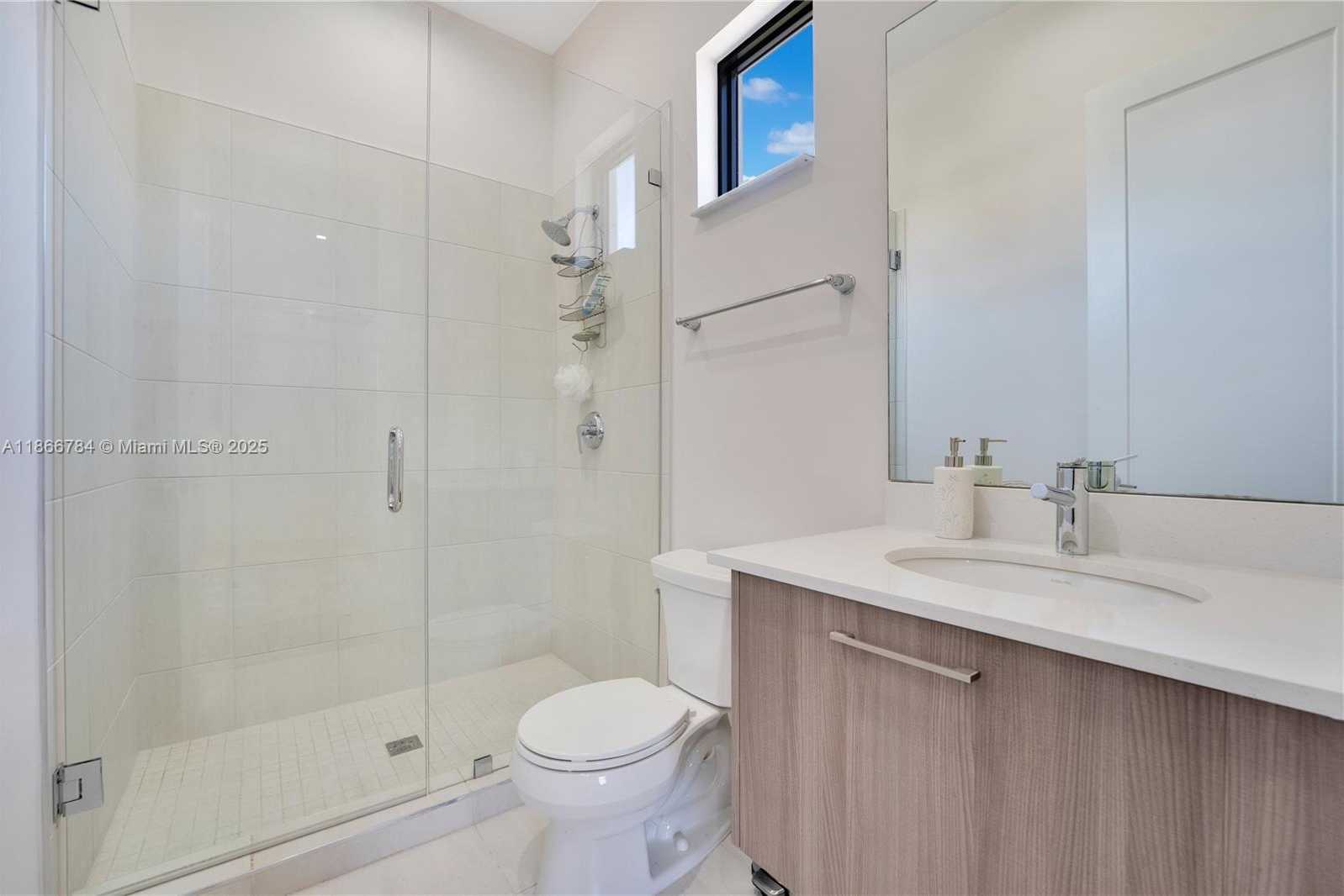 Small Image of 8279 NORTH WEST 43RD ST, Doral Number 21