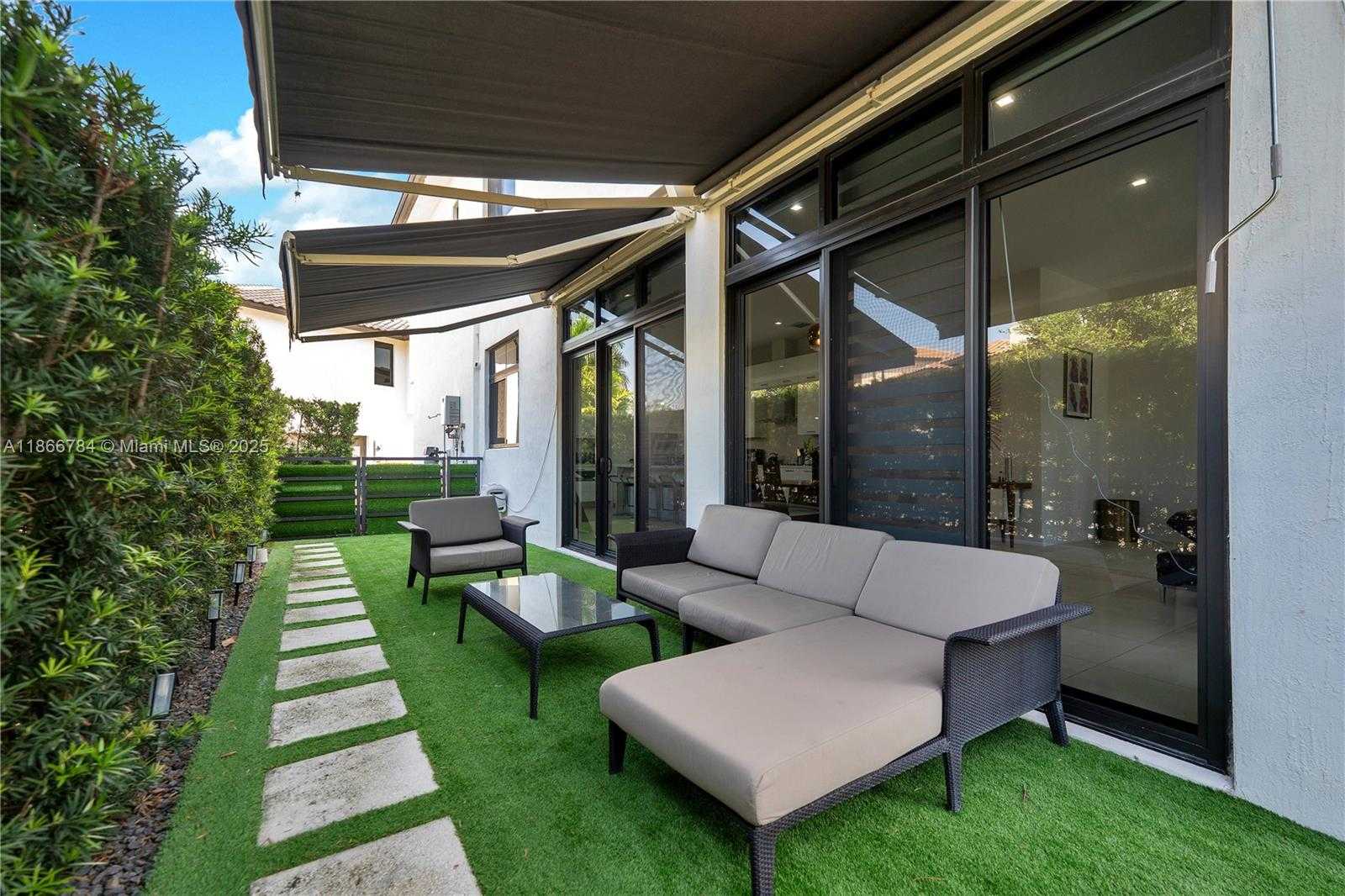 Small Image of 8279 NORTH WEST 43RD ST, Doral Number 28