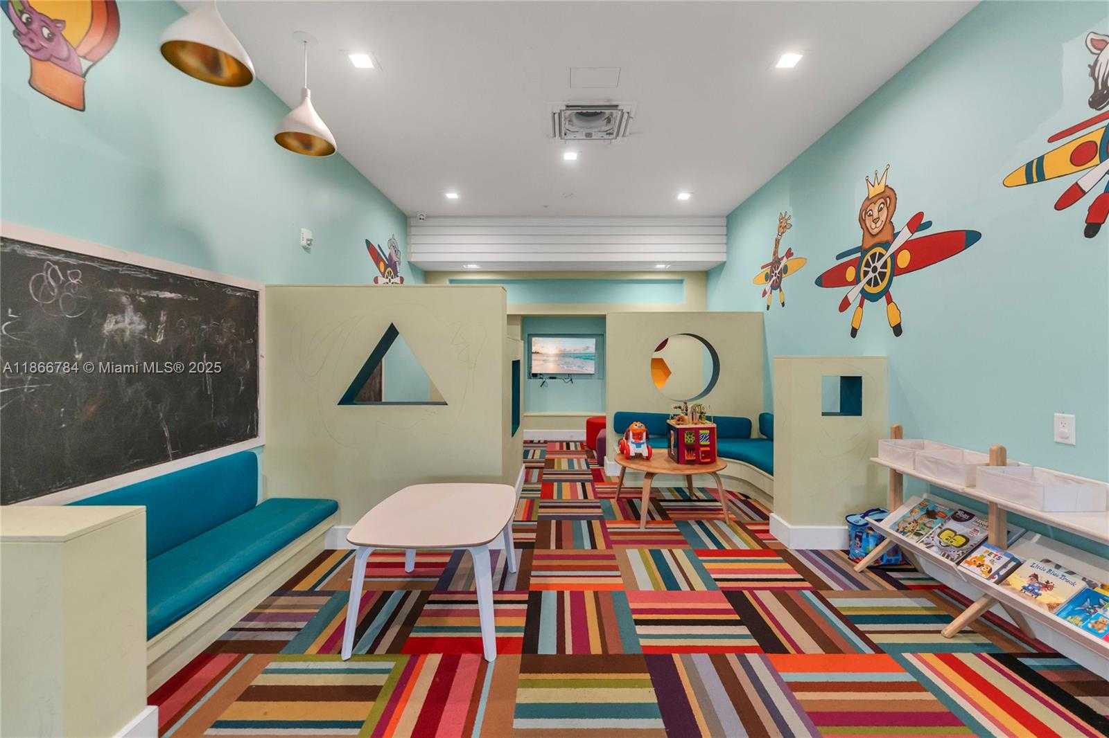 Small Image of 8279 NORTH WEST 43RD ST, Doral Number 37