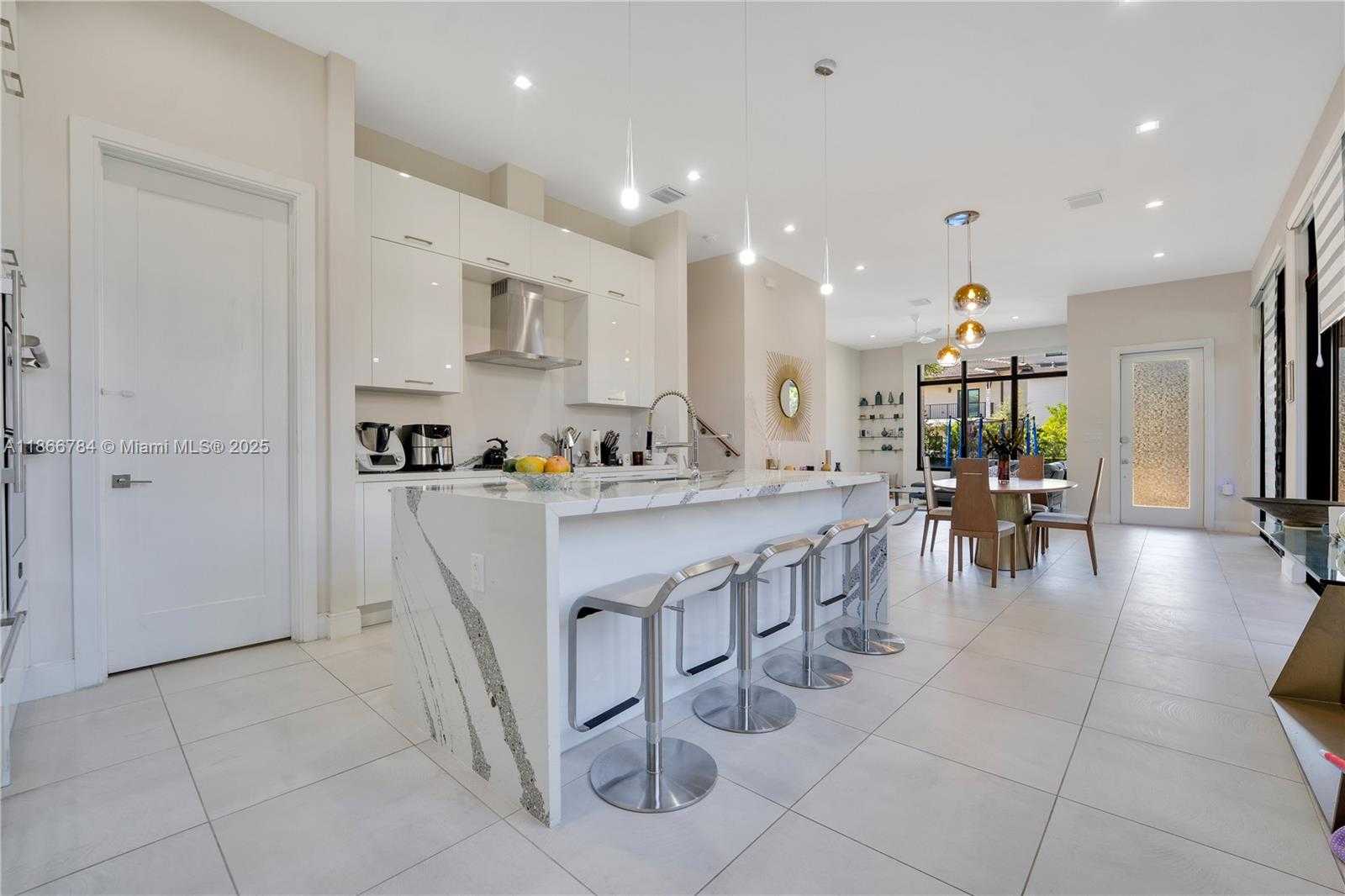 Small Image of 8279 NORTH WEST 43RD ST, Doral Number 4