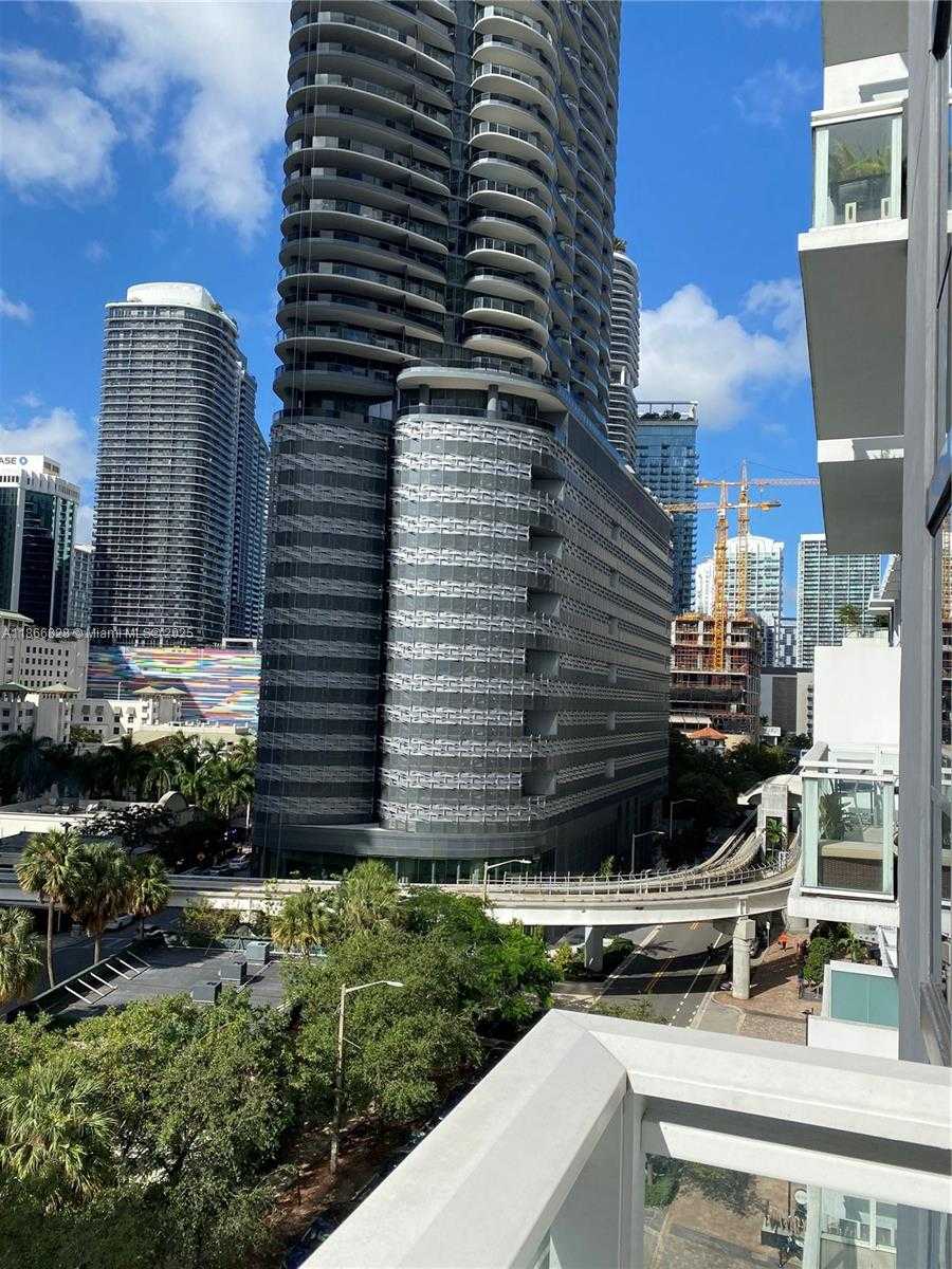 Small Image of 1080 BRICKELL AVE #707, Miami Number 4