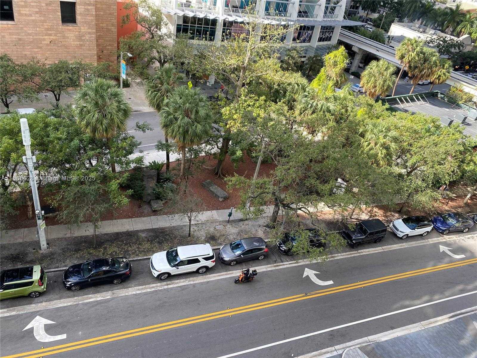 Small Image of 1080 BRICKELL AVE #707, Miami Number 7