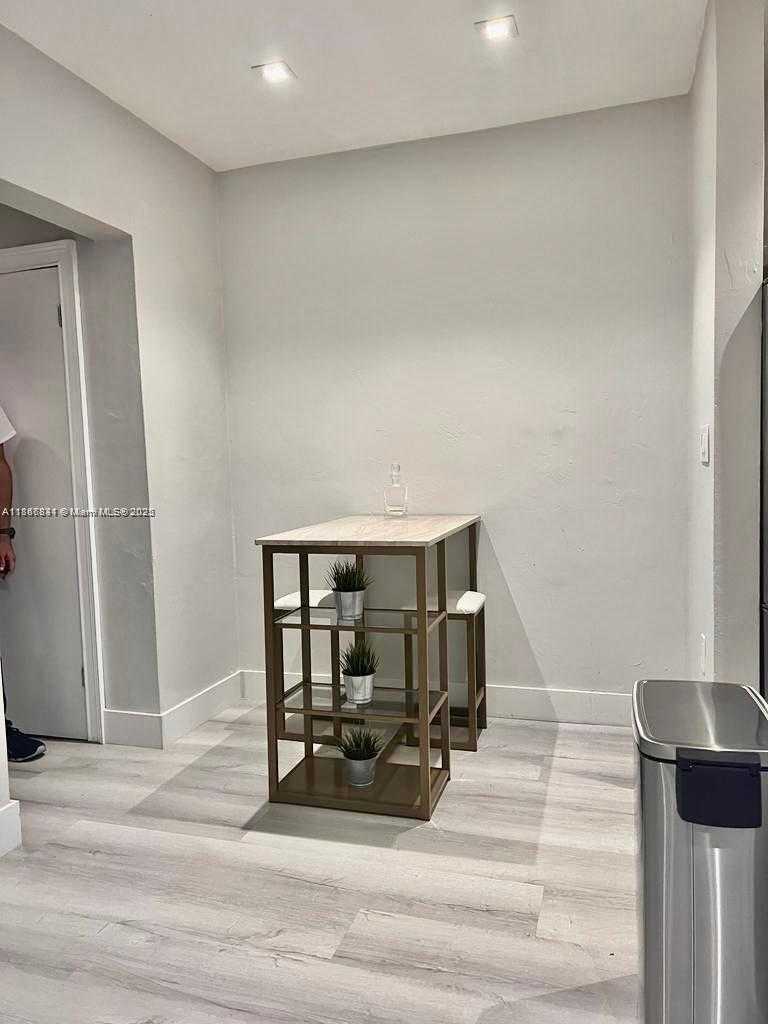 Small Image of 1551 MICHIGAN AVE #6, Miami Beach Number 10