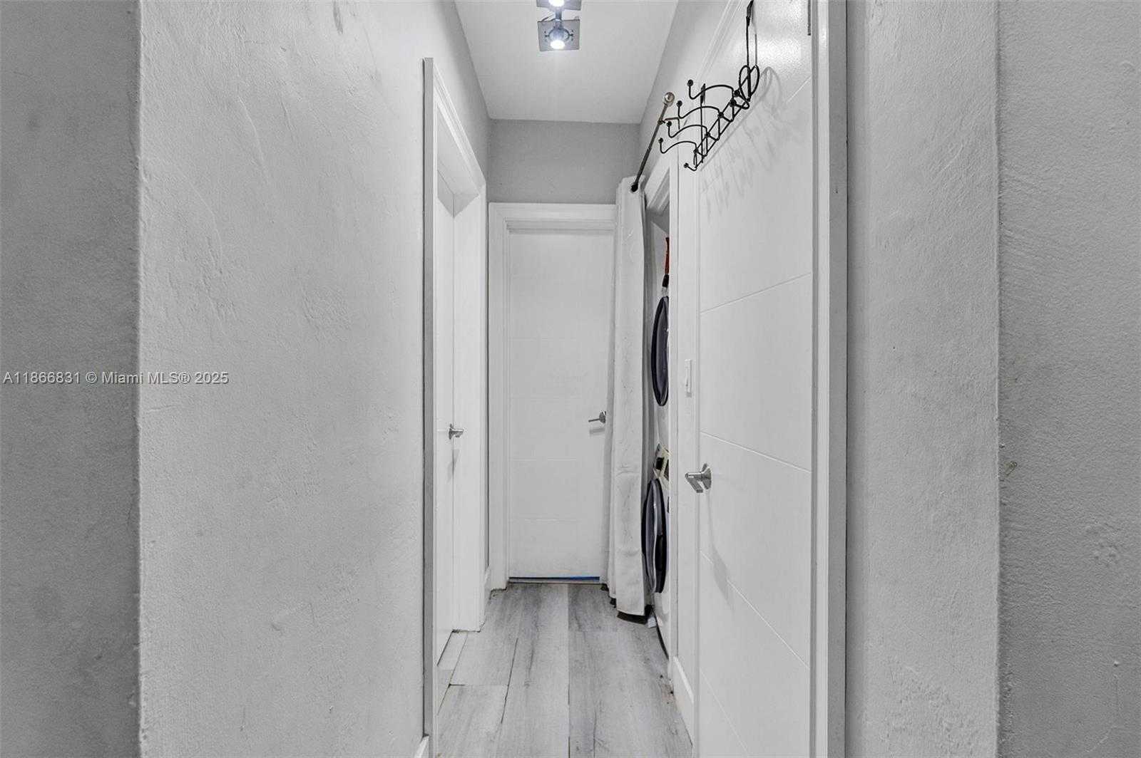 Small Image of 1551 MICHIGAN AVE #6, Miami Beach Number 17