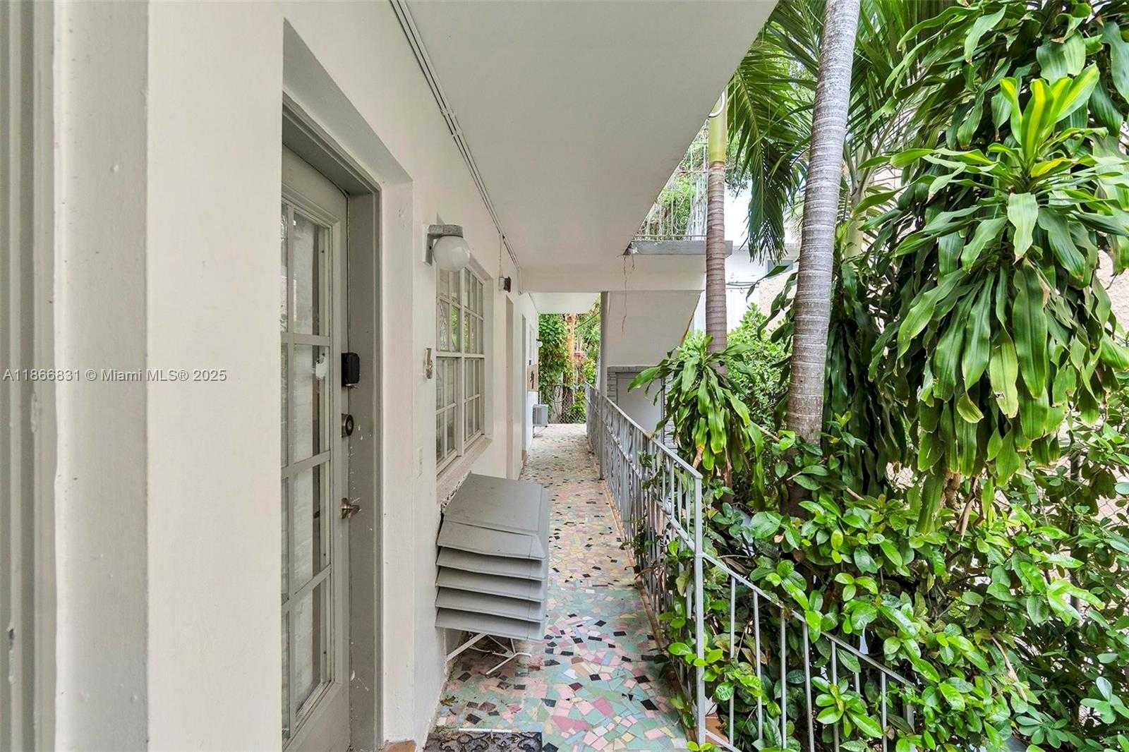 Small Image of 1551 MICHIGAN AVE #6, Miami Beach Number 24