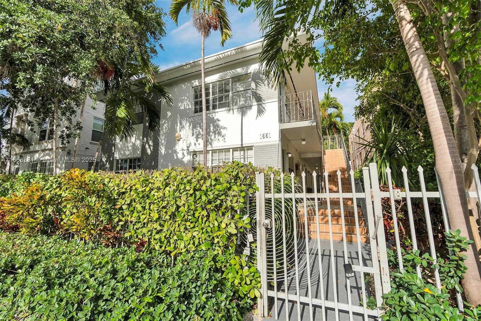 Small Image of 1551 MICHIGAN AVE #6, Miami Beach Number 26