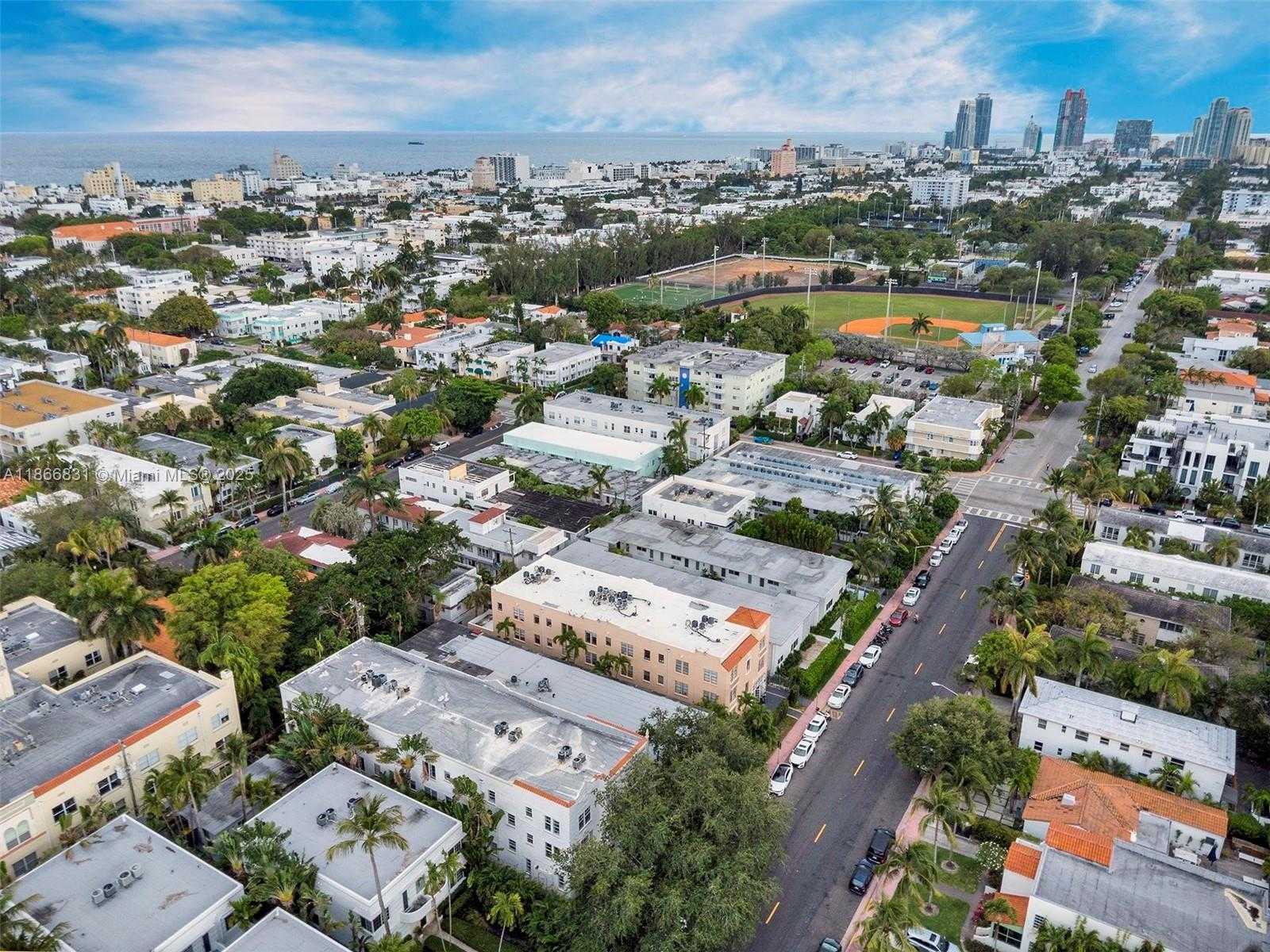 Small Image of 1551 MICHIGAN AVE #6, Miami Beach Number 35