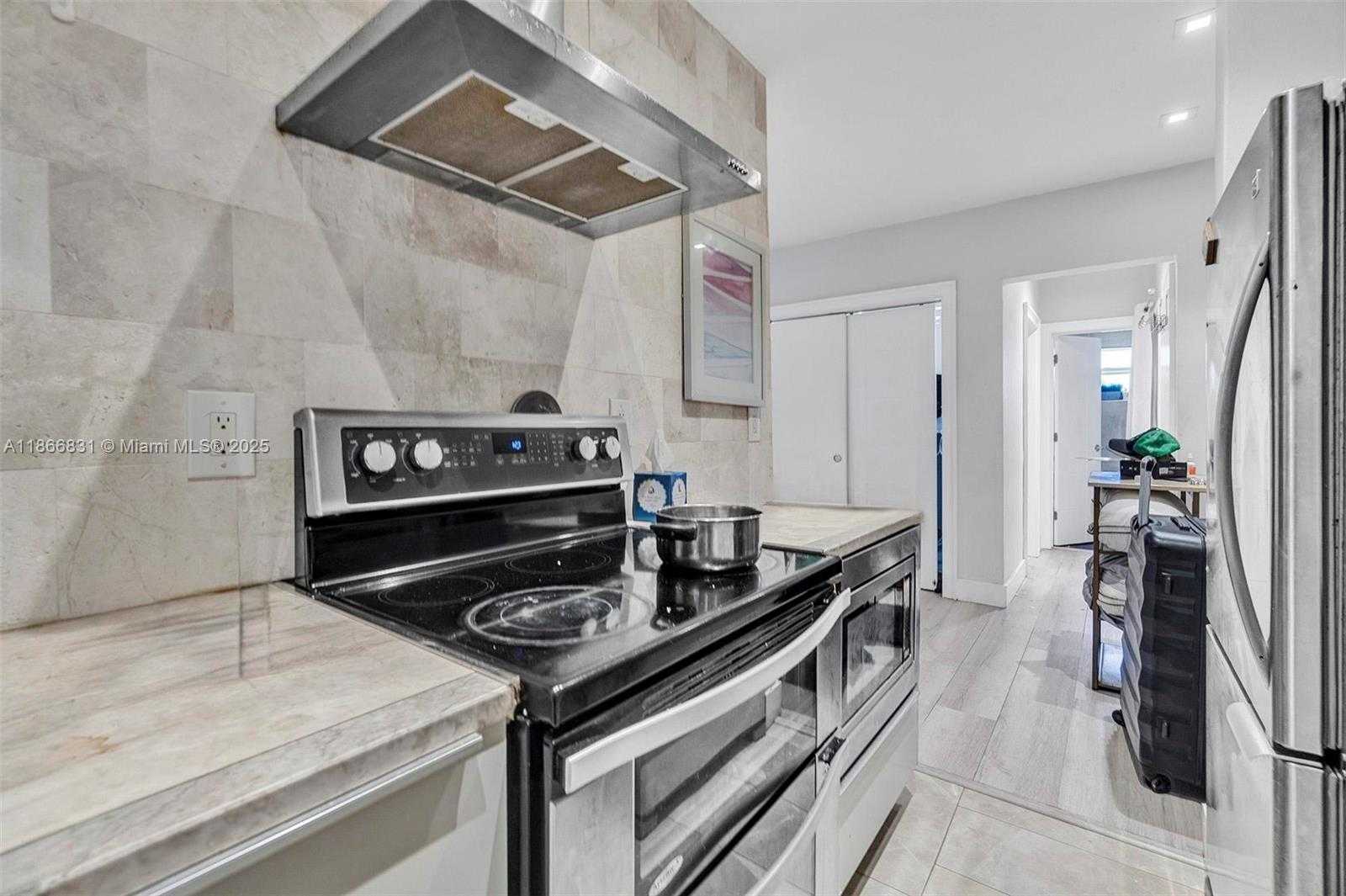Small Image of 1551 MICHIGAN AVE #6, Miami Beach Number 7