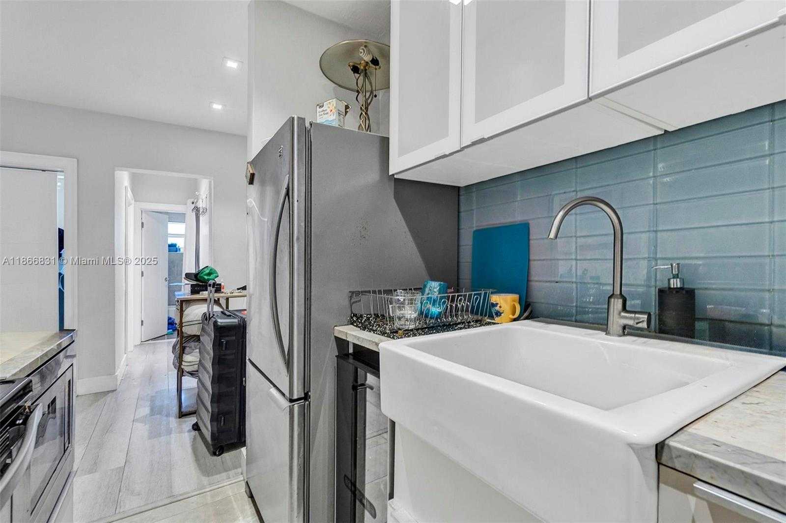 Small Image of 1551 MICHIGAN AVE #6, Miami Beach Number 8