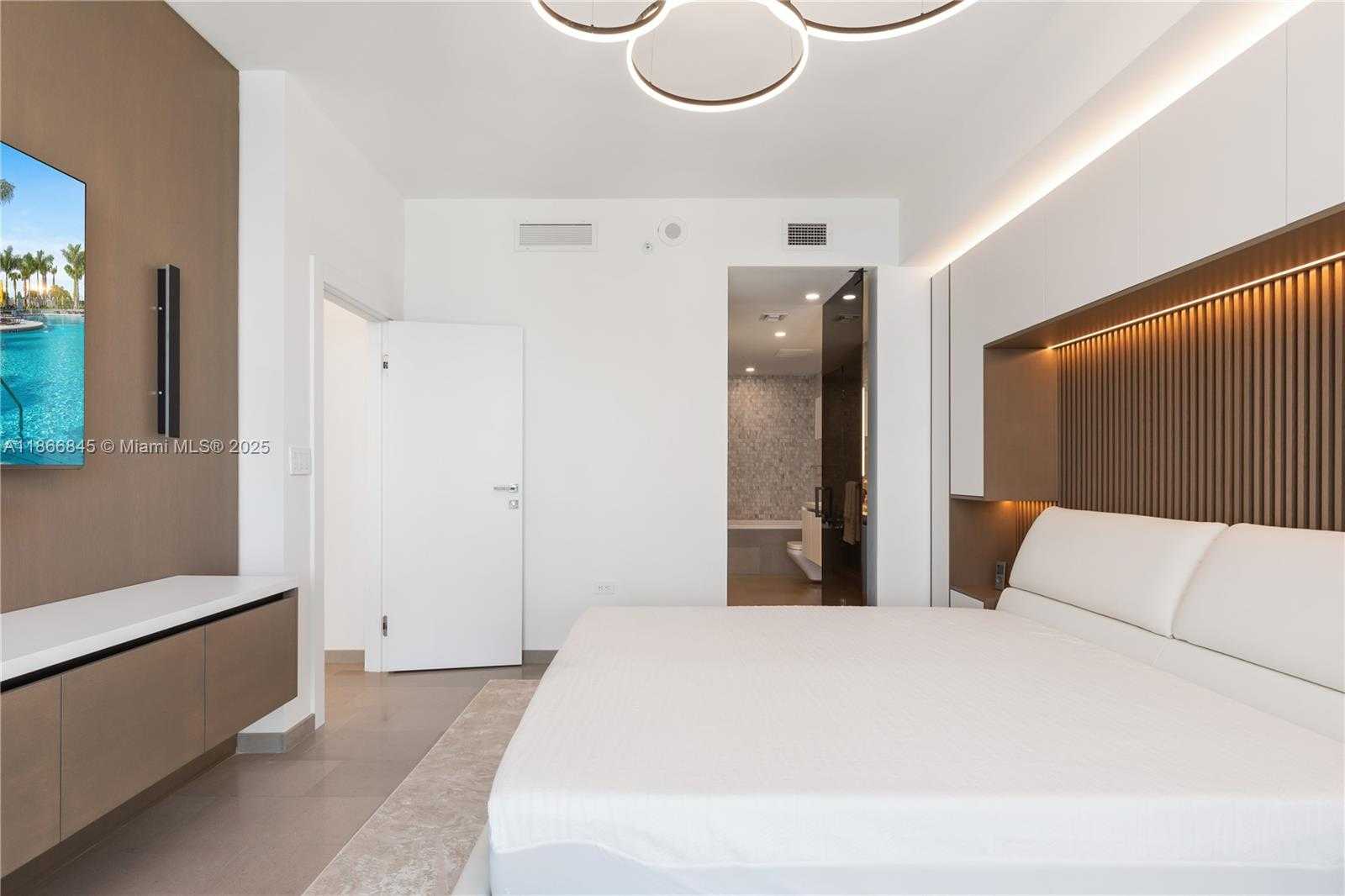 Small Image of 88 SOUTH WEST 7TH ST #3406, Miami Number 19