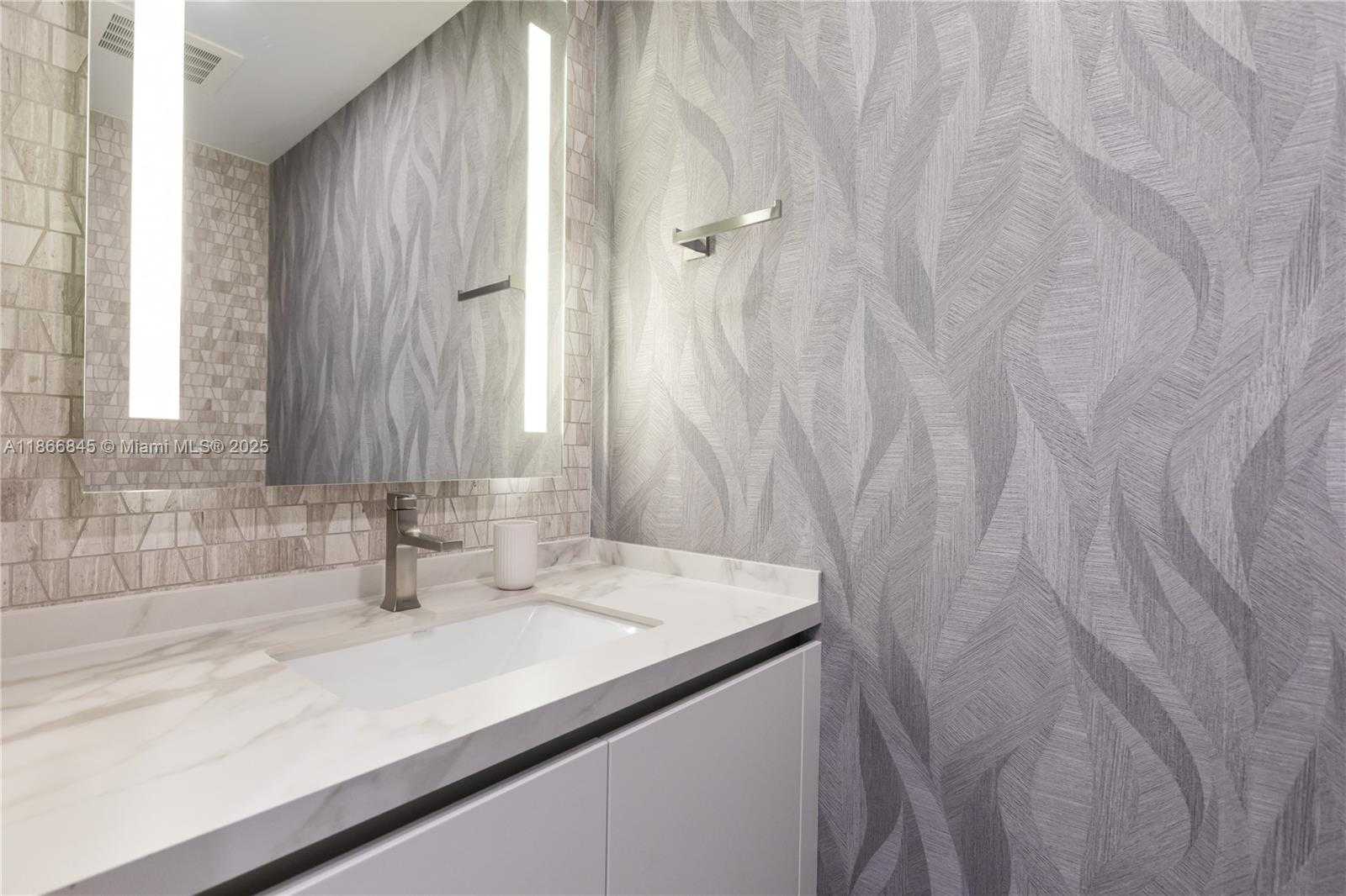 Small Image of 88 SOUTH WEST 7TH ST #3406, Miami Number 26
