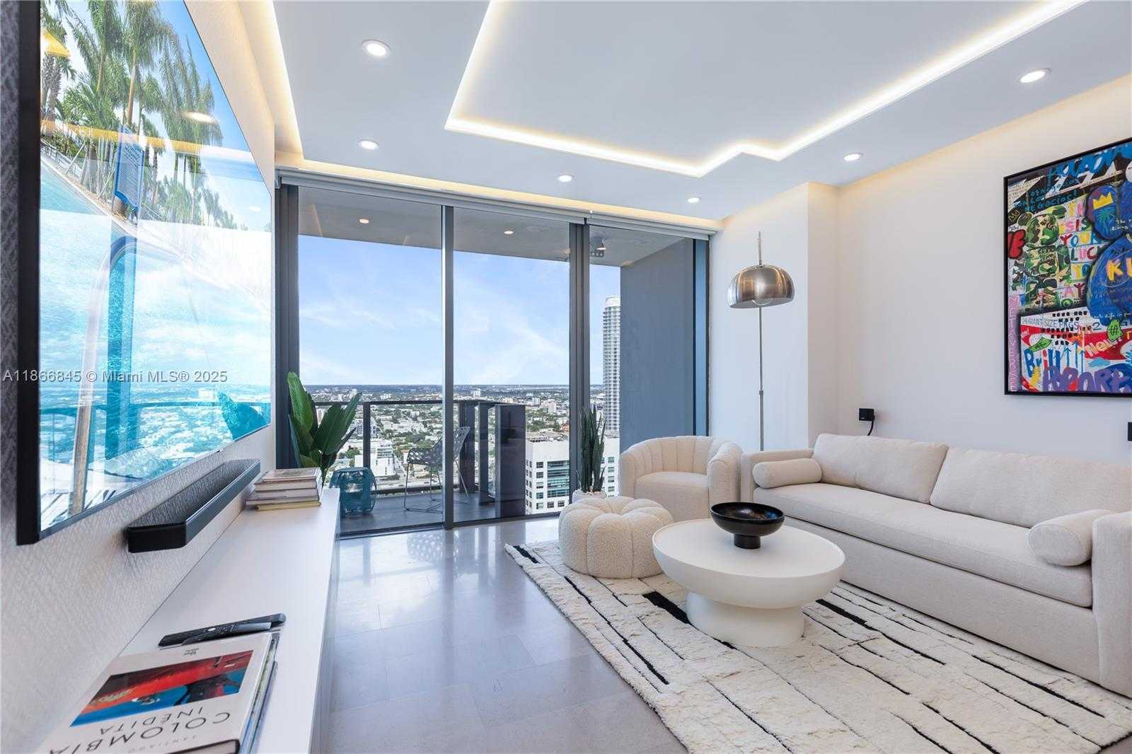 Small Image of 88 SOUTH WEST 7TH ST #3406, Miami Number 3