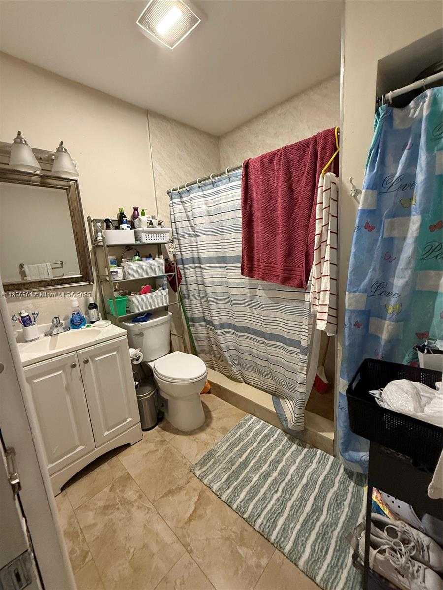 Small Image of 3889 NORTH WEST 4TH ST #1, Miami Number 14