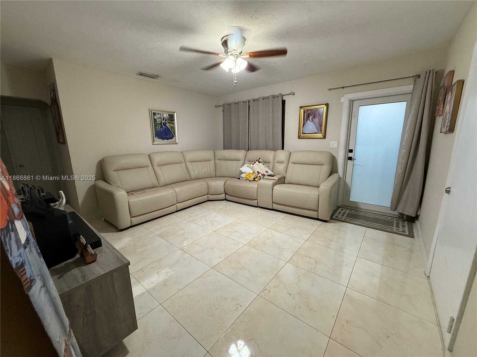 Small Image of 3889 NORTH WEST 4TH ST #1, Miami Number 4
