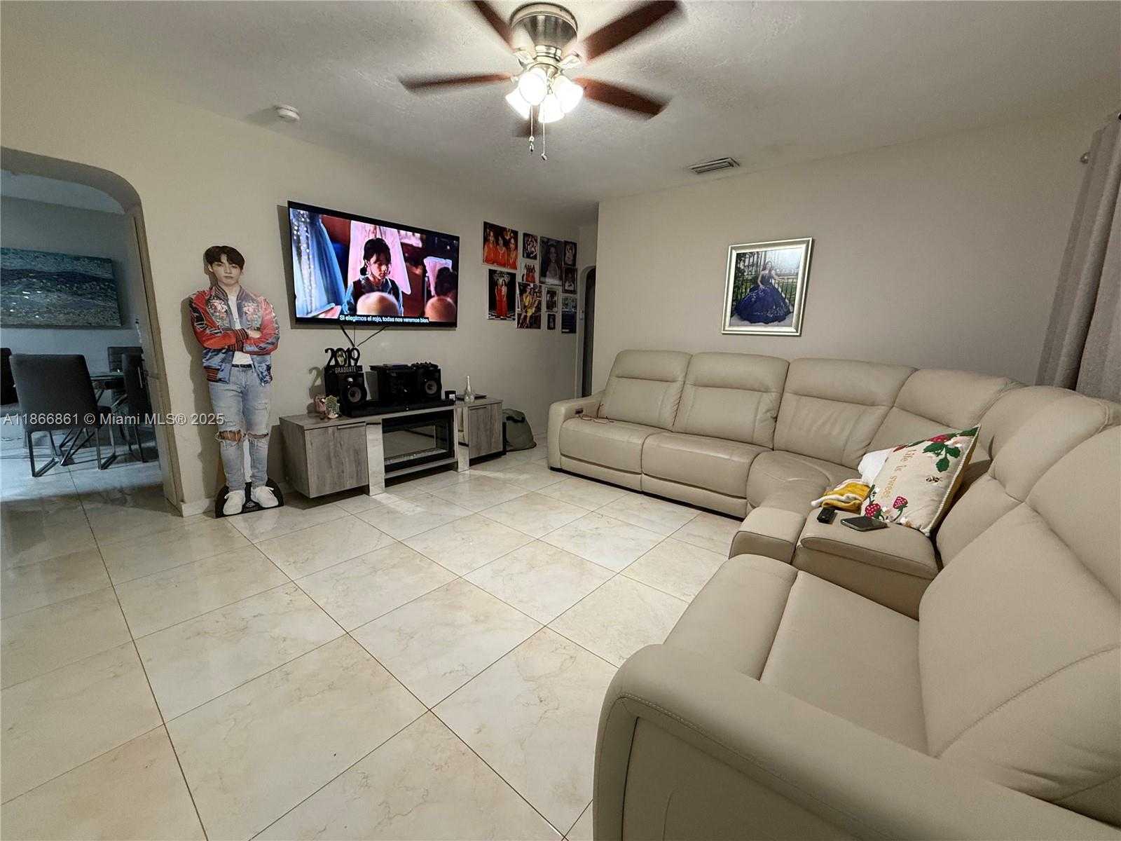 Small Image of 3889 NORTH WEST 4TH ST #1, Miami Number 5