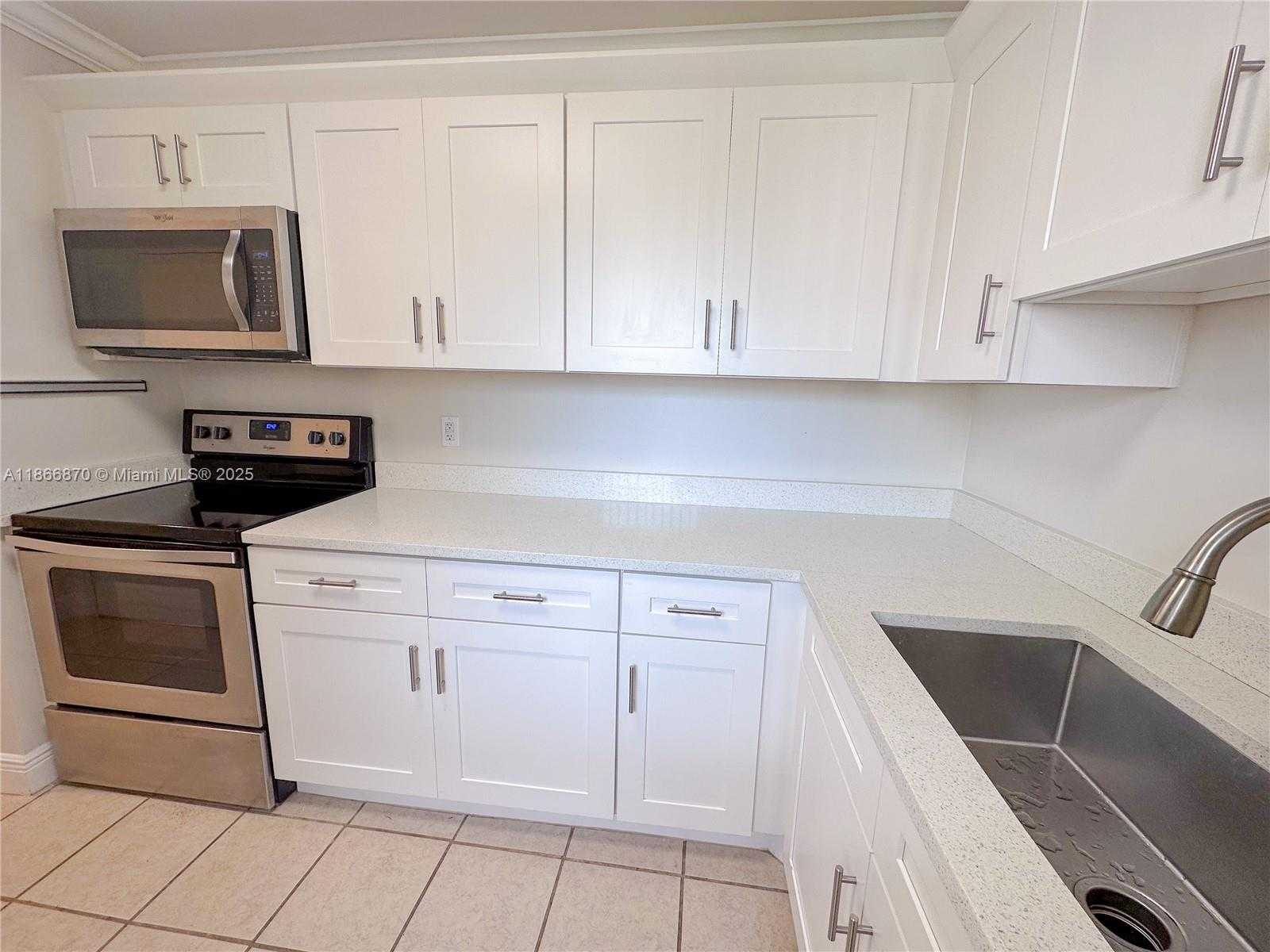 Small Image of 7745 SOUTH WEST 86 ST #D-313, Miami Number 4