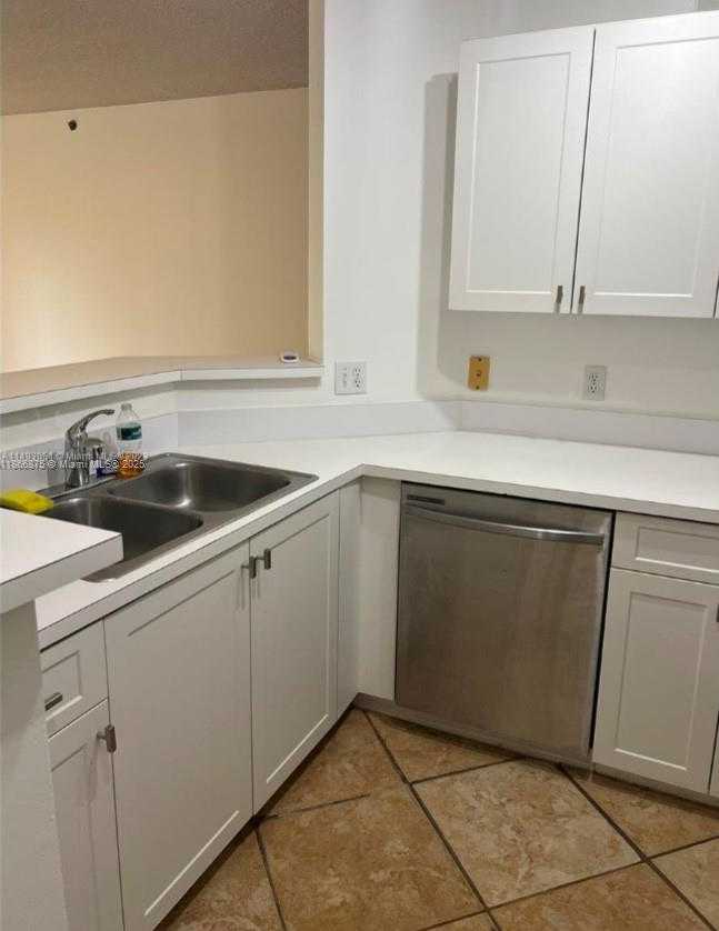 Small Image of 19601 EAST COUNTRY CLUB DR #7204, Aventura Number 15