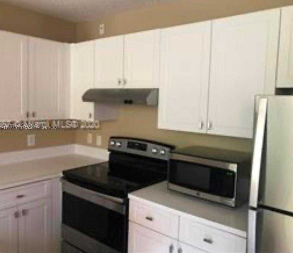 Small Image of 19601 EAST COUNTRY CLUB DR #7204, Aventura Number 2