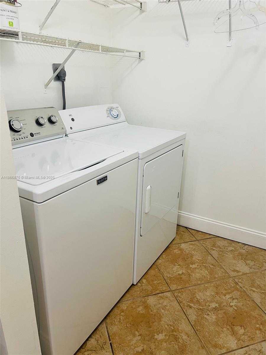 Small Image of 19601 EAST COUNTRY CLUB DR #7204, Aventura Number 37