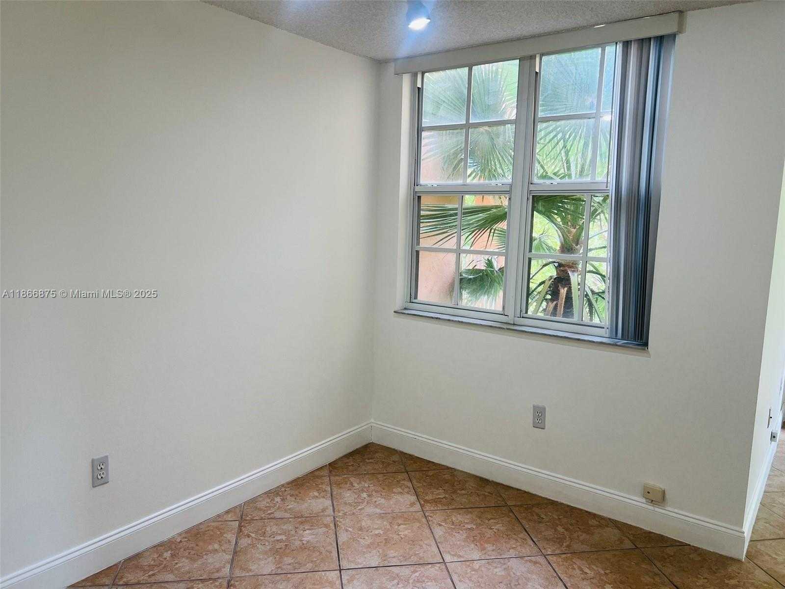 Small Image of 19601 EAST COUNTRY CLUB DR #7204, Aventura Number 38