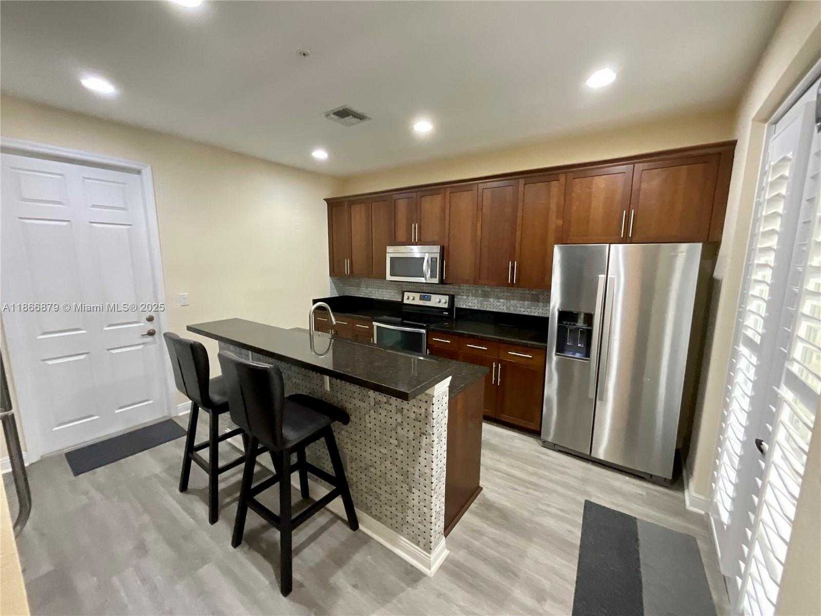 Small Image of 14620 SOUTH WEST 15TH ST, Pembroke Pines Number 12