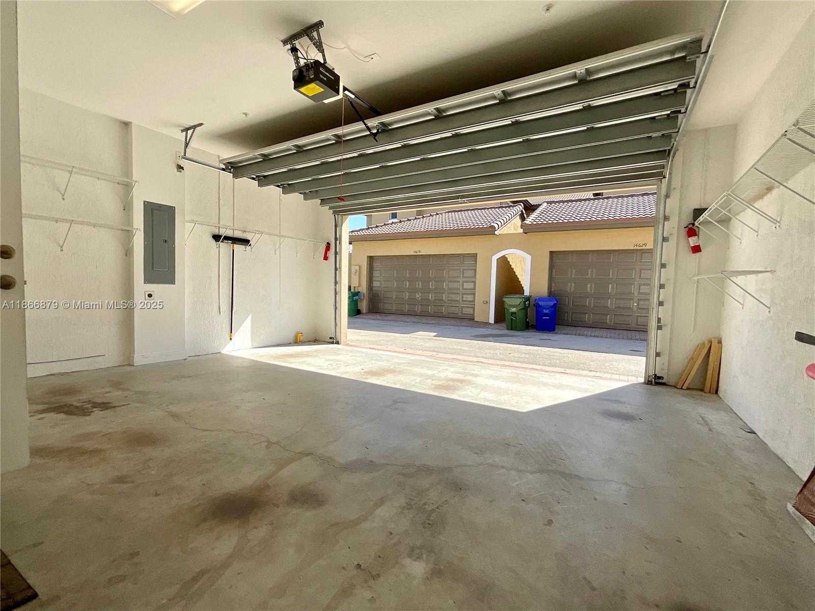 Small Image of 14620 SOUTH WEST 15TH ST, Pembroke Pines Number 16