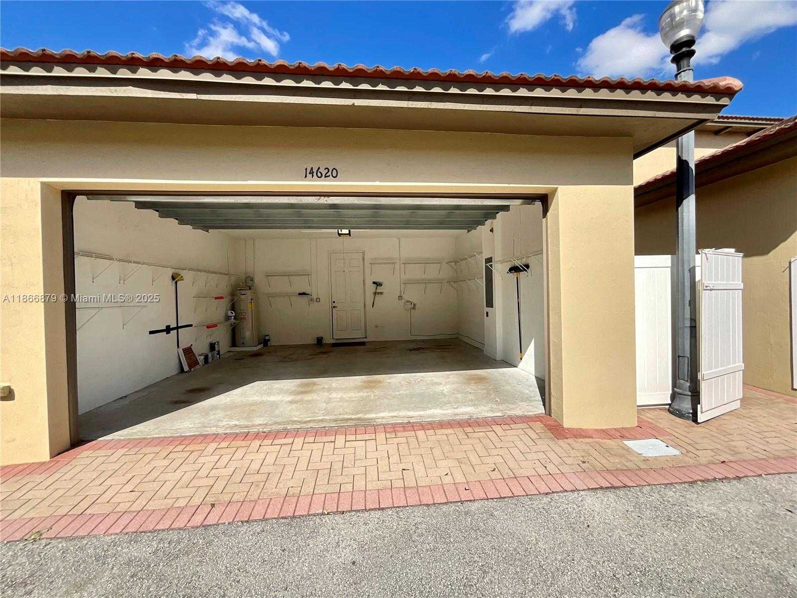 Small Image of 14620 SOUTH WEST 15TH ST, Pembroke Pines Number 17