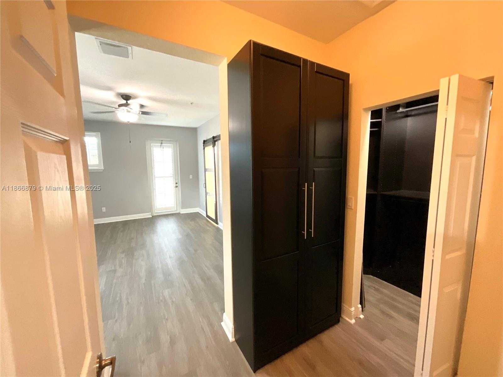 Small Image of 14620 SOUTH WEST 15TH ST, Pembroke Pines Number 27