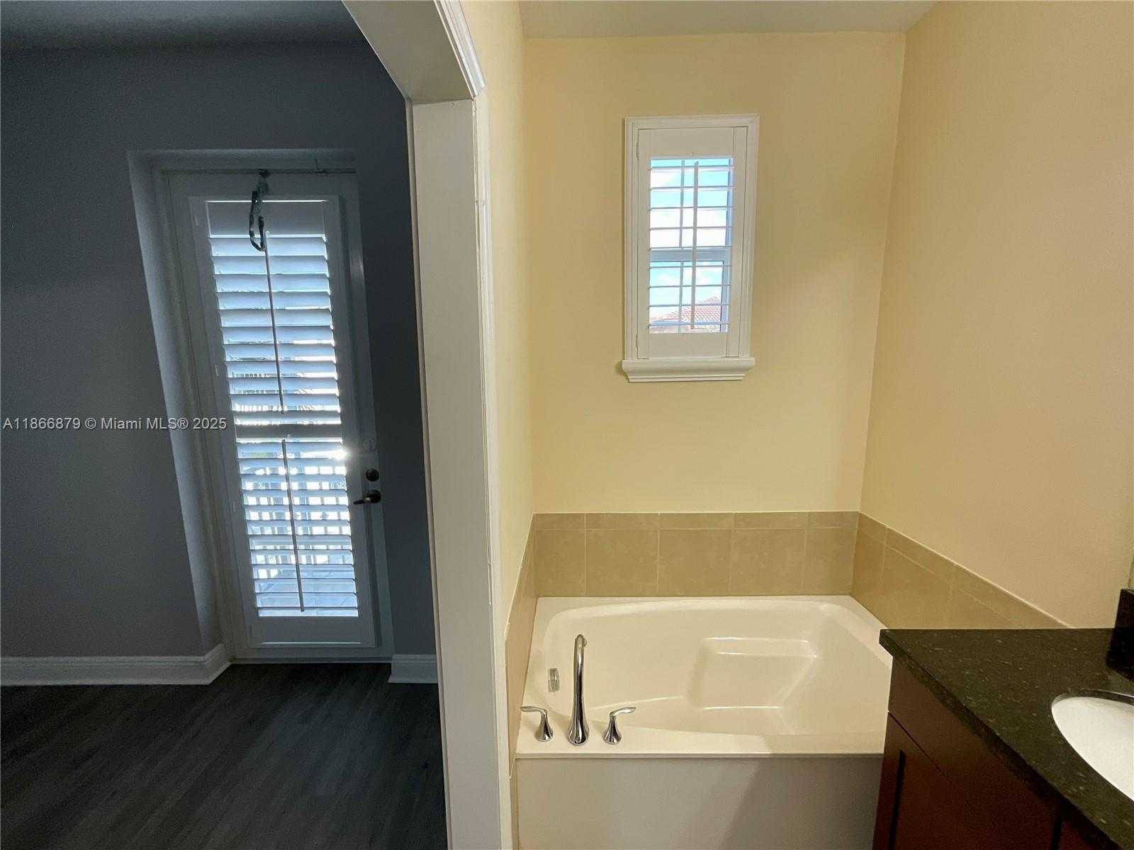 Small Image of 14620 SOUTH WEST 15TH ST, Pembroke Pines Number 31