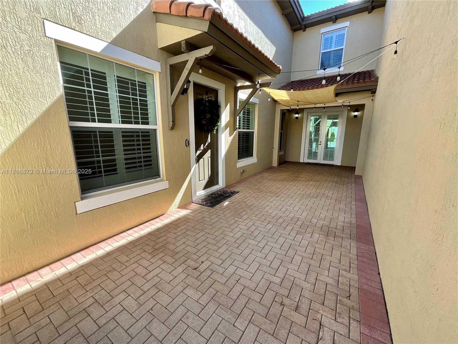 Small Image of 14620 SOUTH WEST 15TH ST, Pembroke Pines Number 6