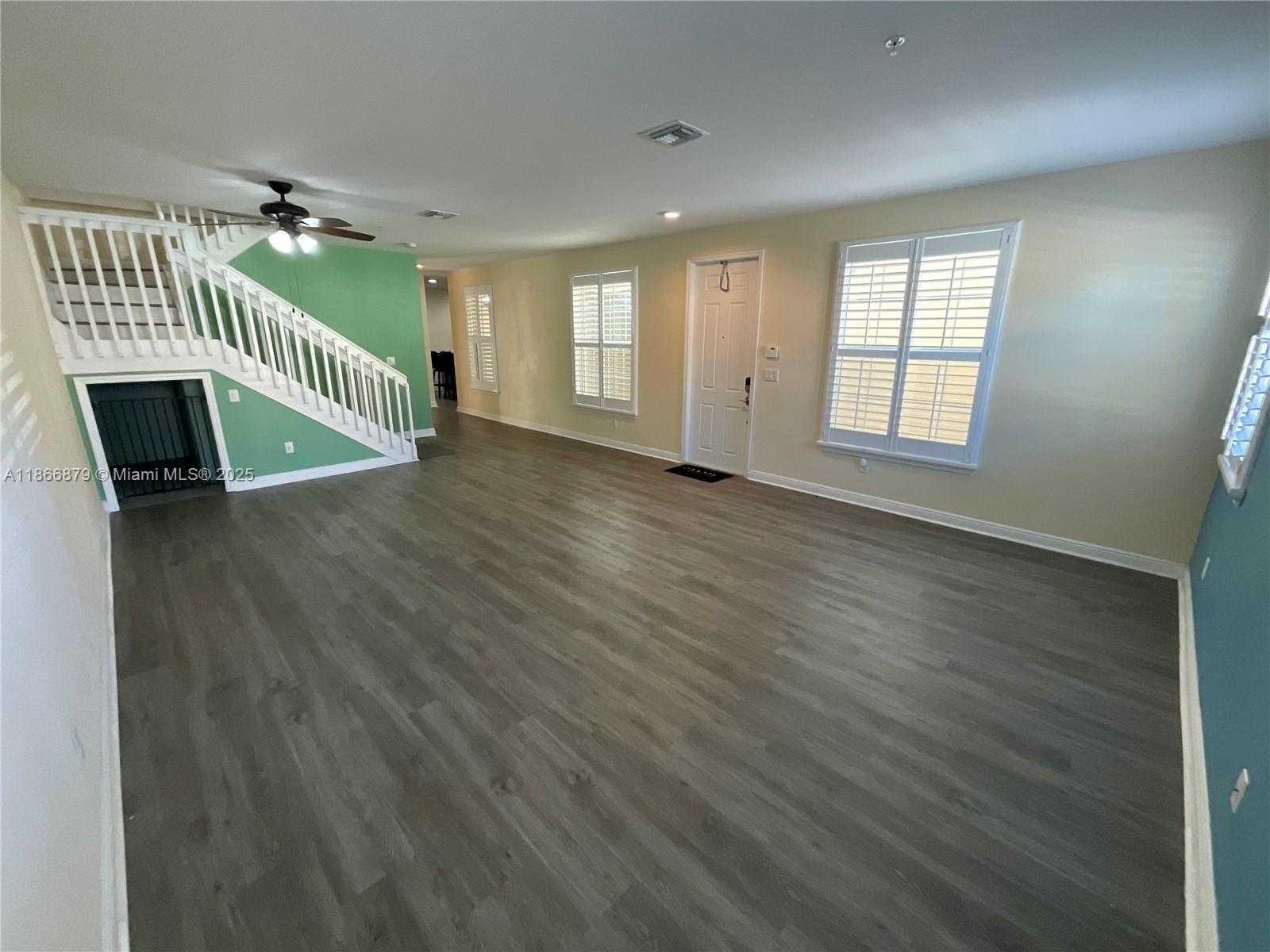 Small Image of 14620 SOUTH WEST 15TH ST, Pembroke Pines Number 9