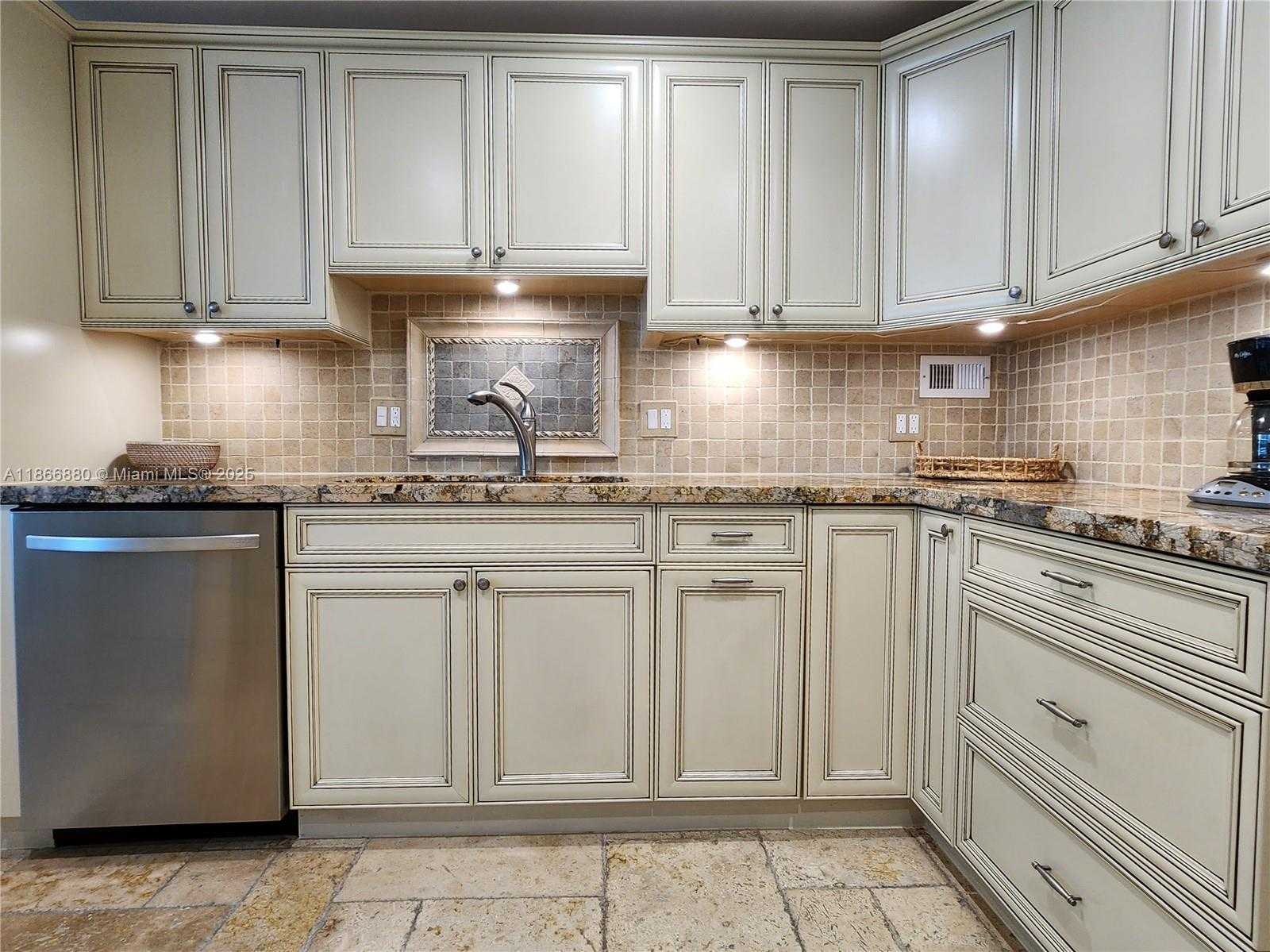 Small Image of 3505 SOUTH OCEAN DR #708, Hollywood Number 10