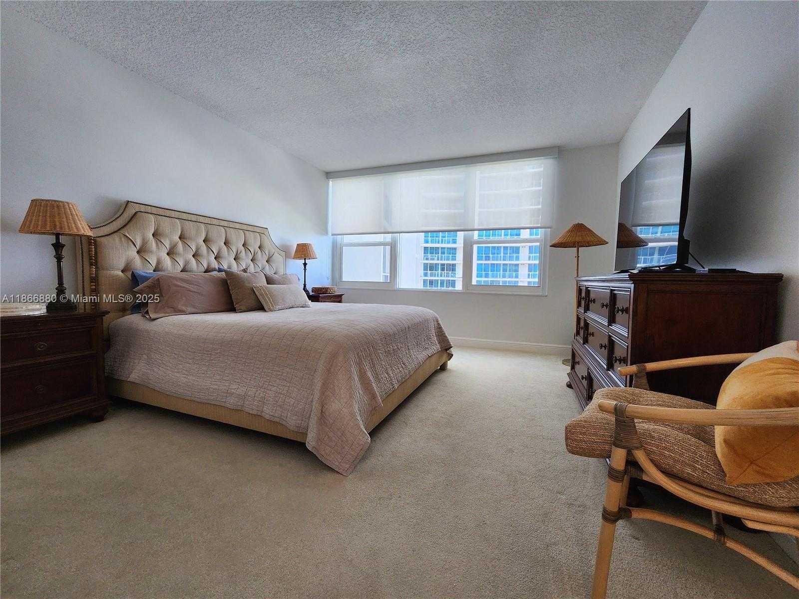 Small Image of 3505 SOUTH OCEAN DR #708, Hollywood Number 14