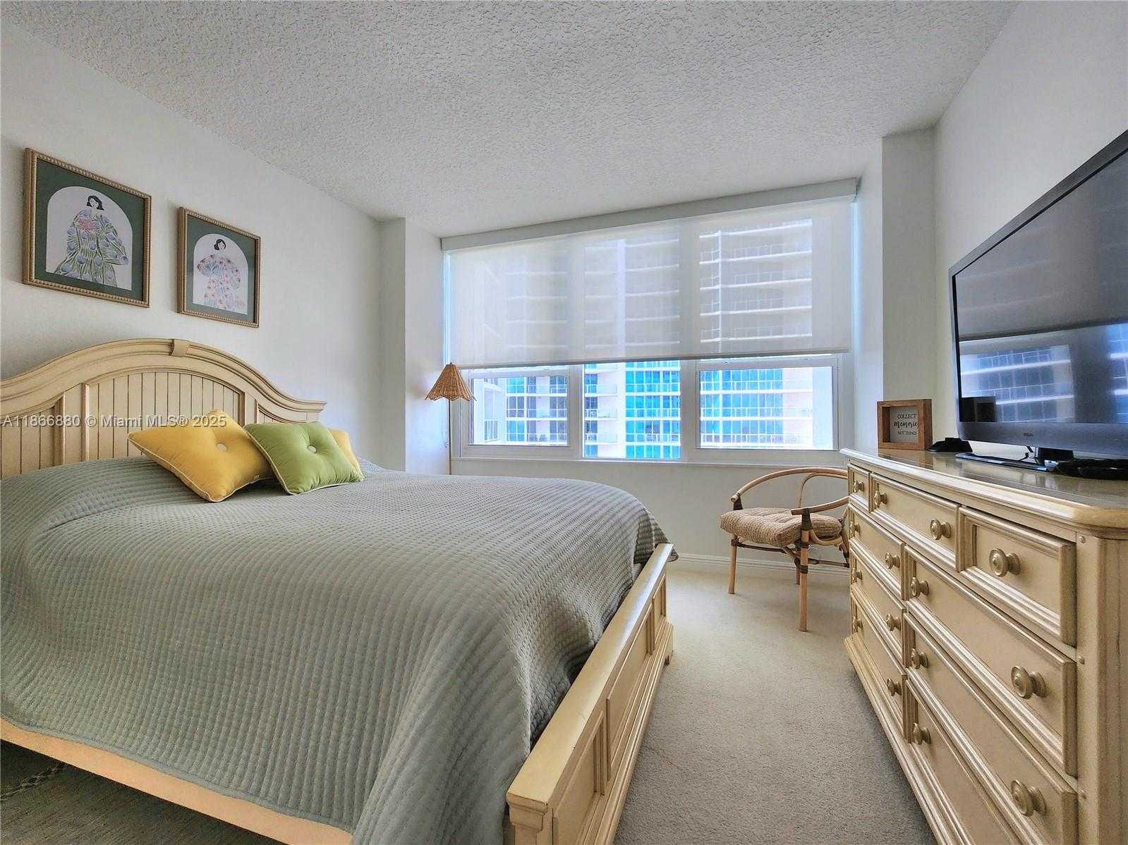 Small Image of 3505 SOUTH OCEAN DR #708, Hollywood Number 22