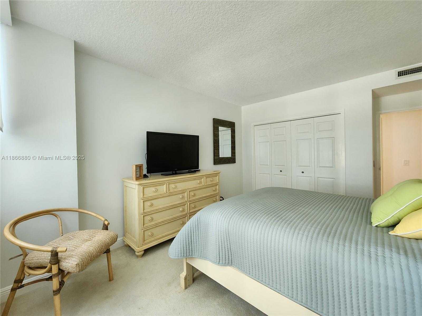 Small Image of 3505 SOUTH OCEAN DR #708, Hollywood Number 24