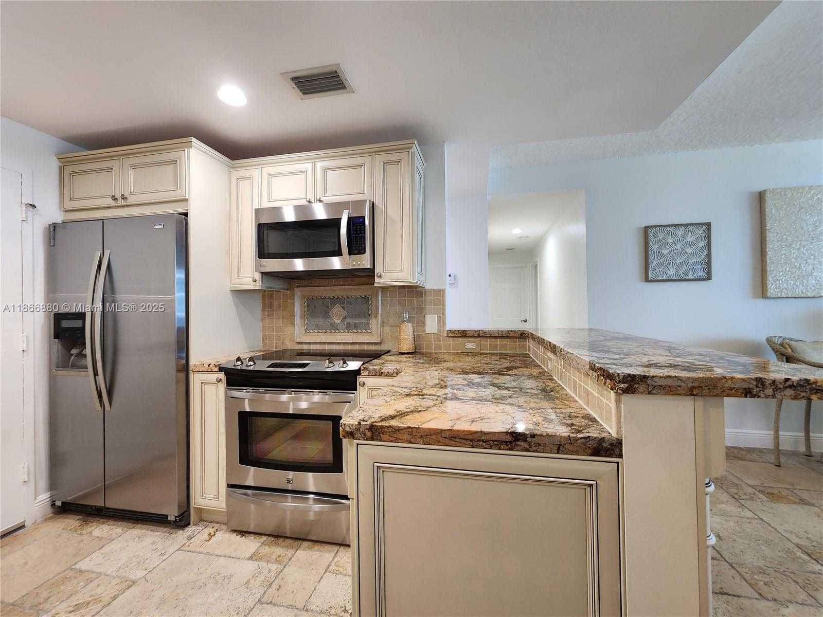 Small Image of 3505 SOUTH OCEAN DR #708, Hollywood Number 7