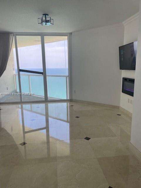 Small Image of Sunny Isles Beach Number 14
