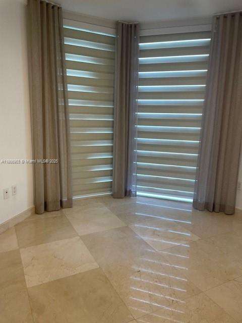 Small Image of Sunny Isles Beach Number 19