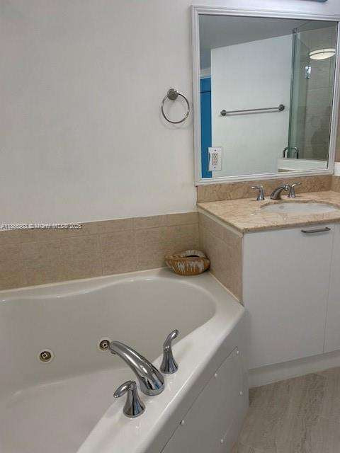 Small Image of Sunny Isles Beach Number 7