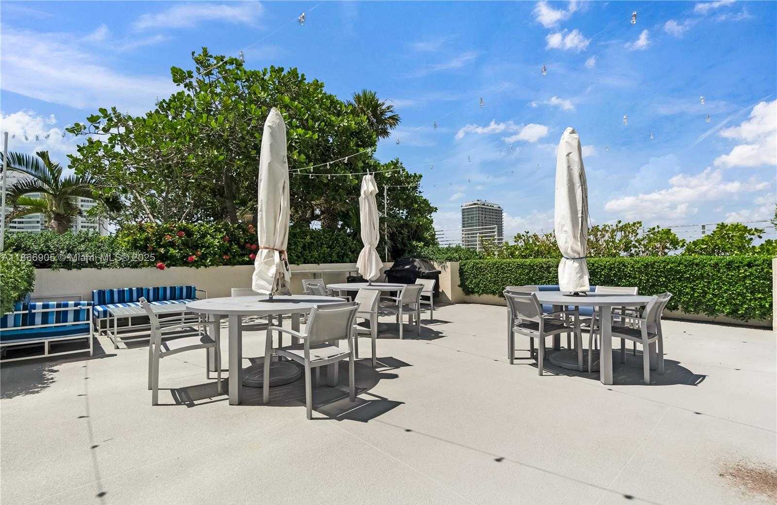 Small Image of 7330 OCEAN TER #2404, Miami Beach Number 36